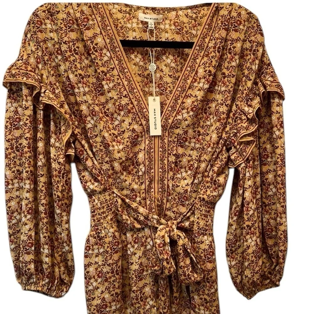 MAX STUDIO Front Tie Long Sleeve Floral Blouse Size: L - Picture 1 of 7